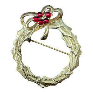Monet Gold Tone Holiday Wreath Brooch Pin with Red Beads 2213